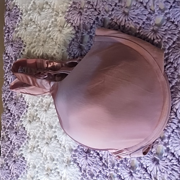 Vanity Fair Blush Bra with Faux Diamond Detail 40DD Beautiful. - Picture 1 of 6